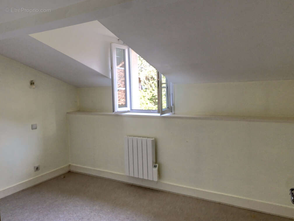 Maison à GRUN-BORDAS