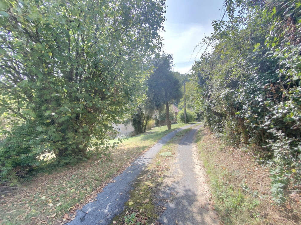 Maison à GRUN-BORDAS