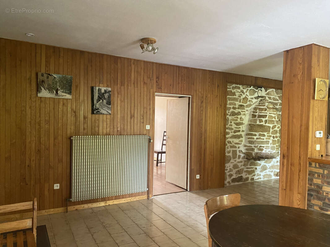 Maison à LONGCHAUMOIS