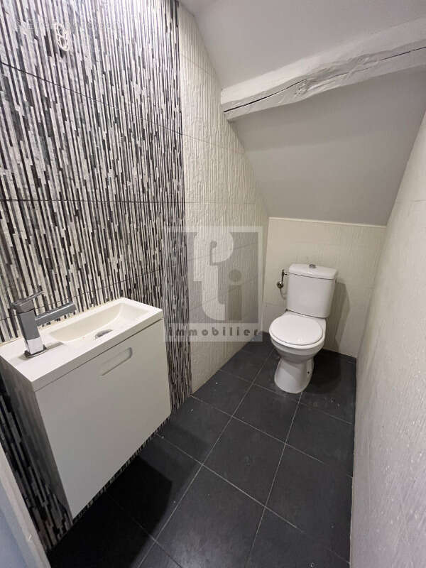 Maison à VILLEMARECHAL