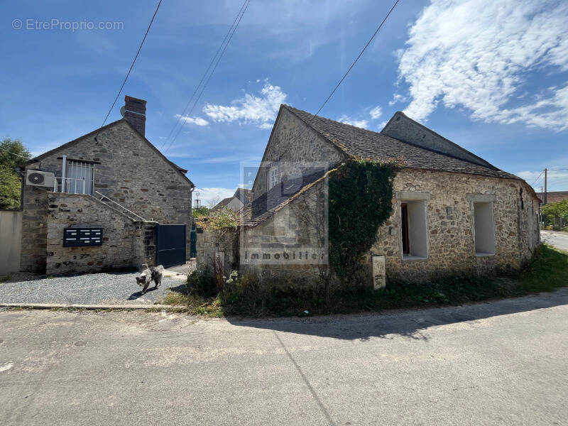 Maison à VILLEMARECHAL