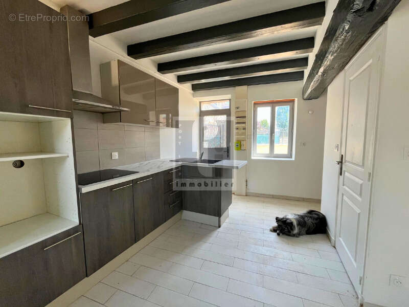 Maison à VILLEMARECHAL