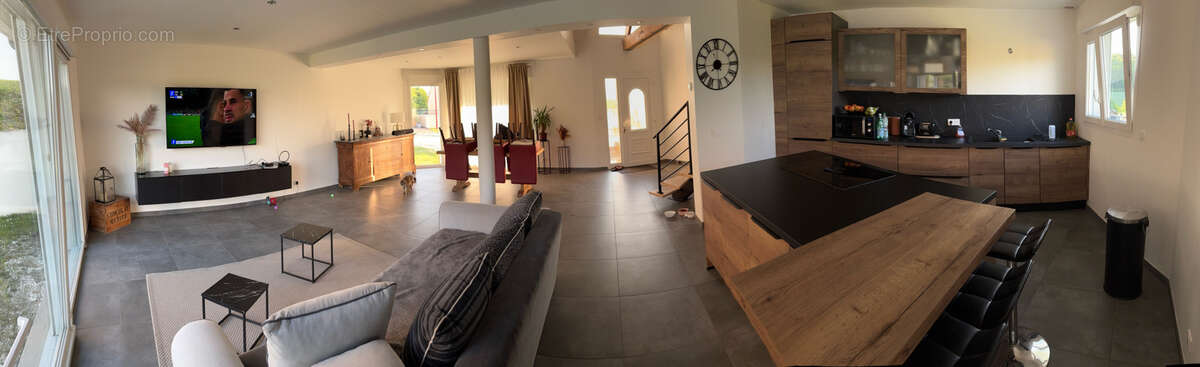 Maison à FLIXECOURT