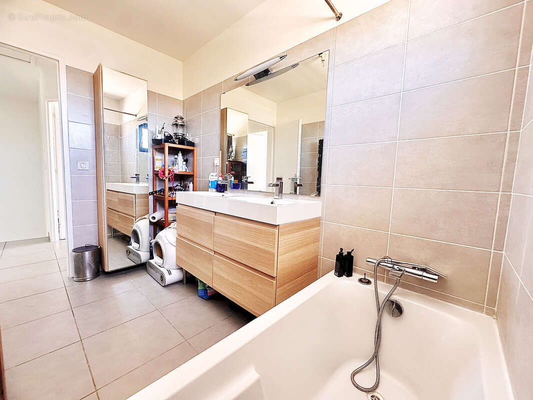 Maison à SIX-FOURS-LES-PLAGES