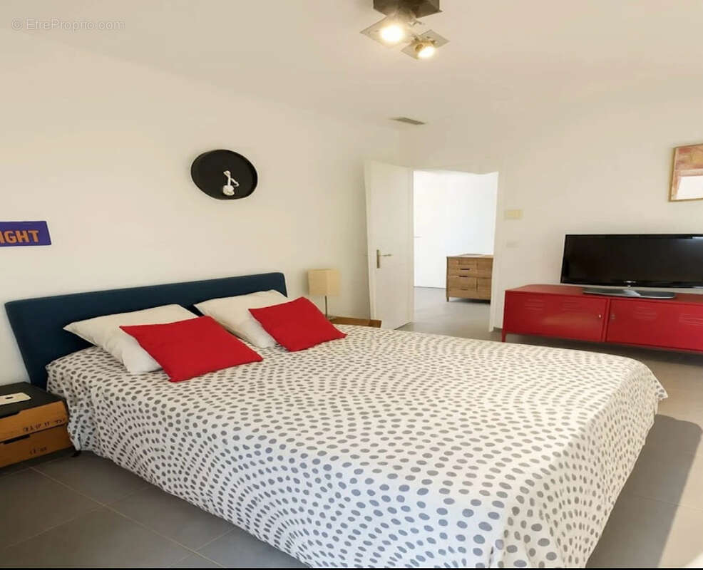 Maison à SIX-FOURS-LES-PLAGES