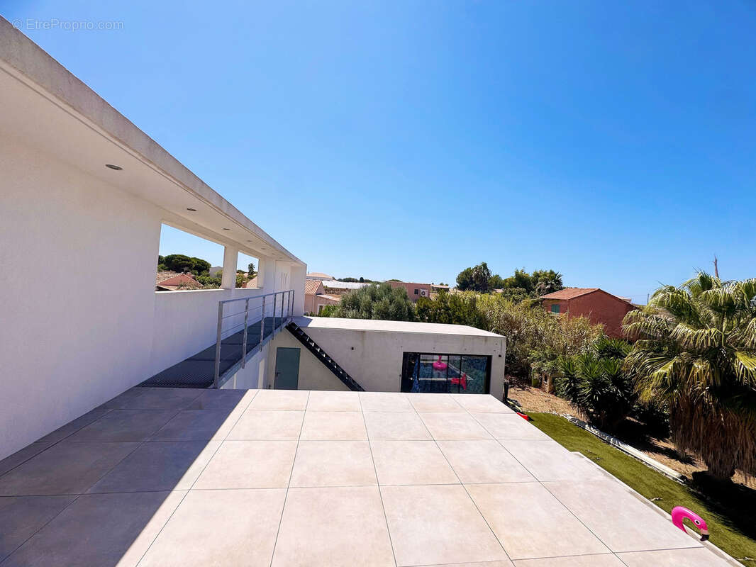 Maison à SIX-FOURS-LES-PLAGES