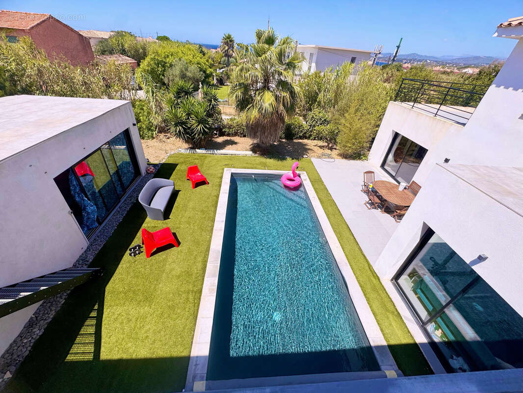 Maison à SIX-FOURS-LES-PLAGES