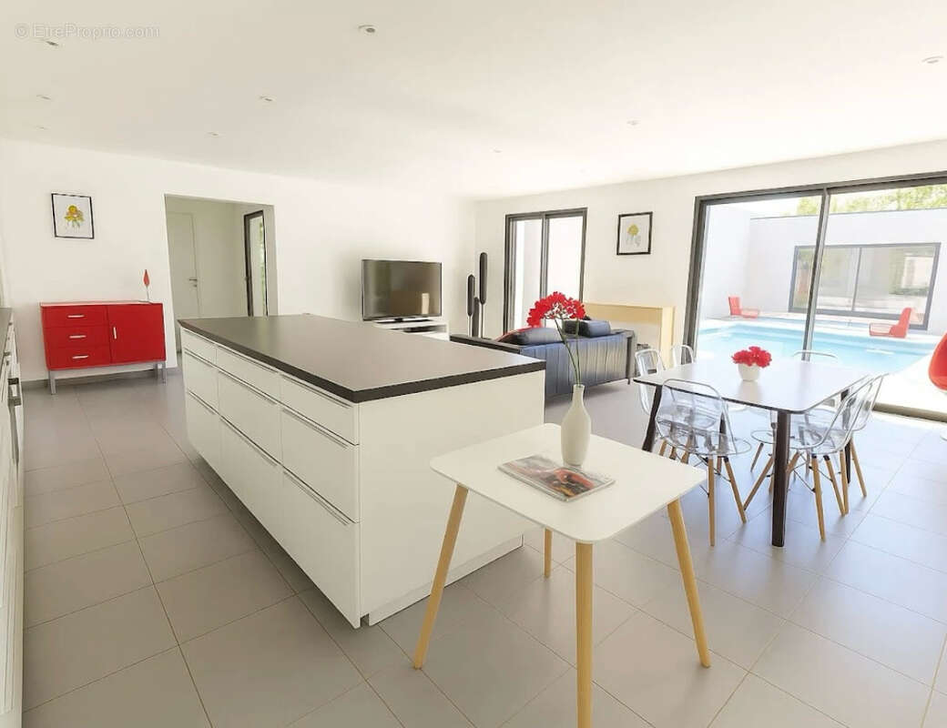 Maison à SIX-FOURS-LES-PLAGES