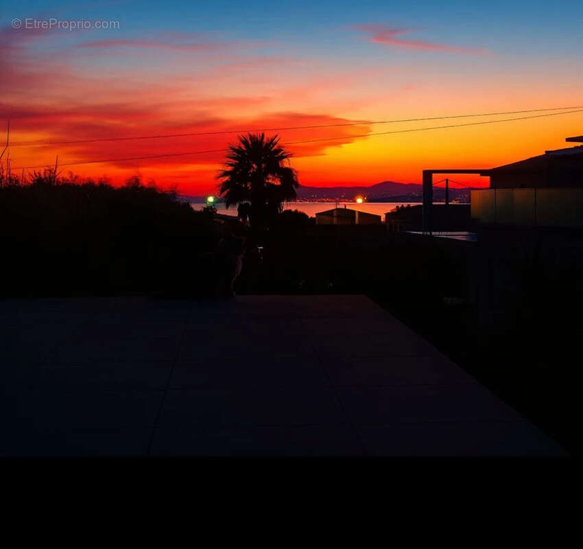 Maison à SIX-FOURS-LES-PLAGES