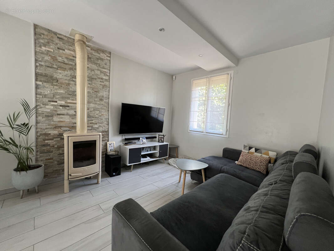 Maison à LA QUEUE-EN-BRIE