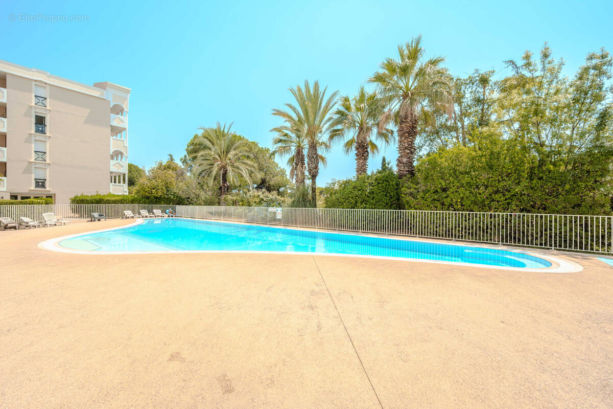 Appartement à HYERES