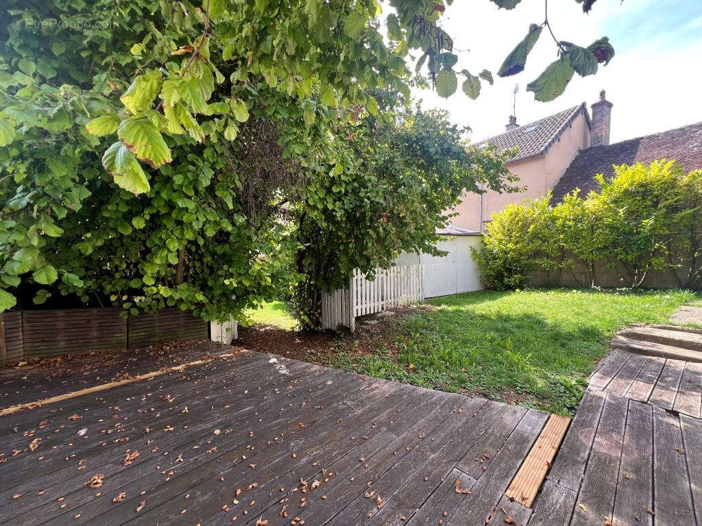 Maison à SAINT-MARTIN-DU-TERTRE