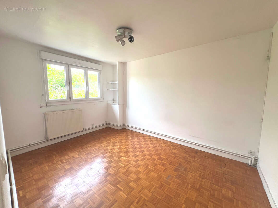 Maison à SAINT-MARTIN-DU-TERTRE