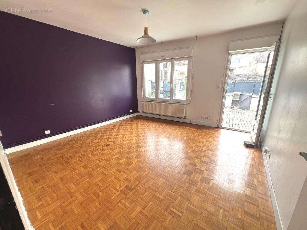 Maison à SAINT-MARTIN-DU-TERTRE