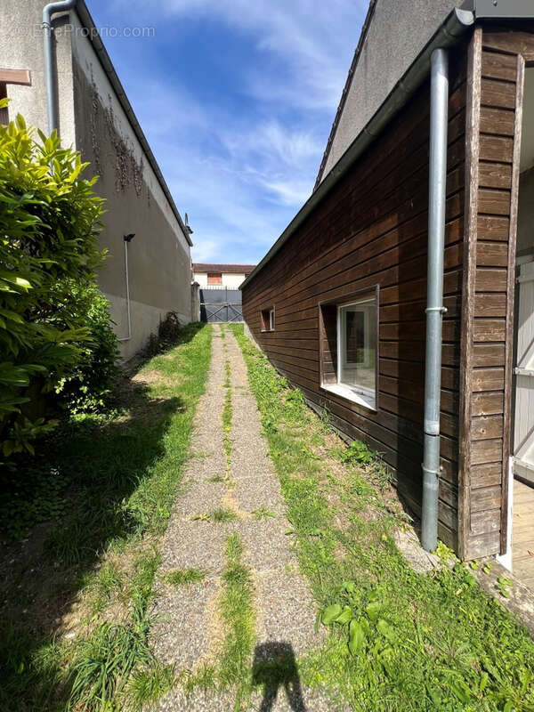 Maison à SAINT-MARTIN-DU-TERTRE