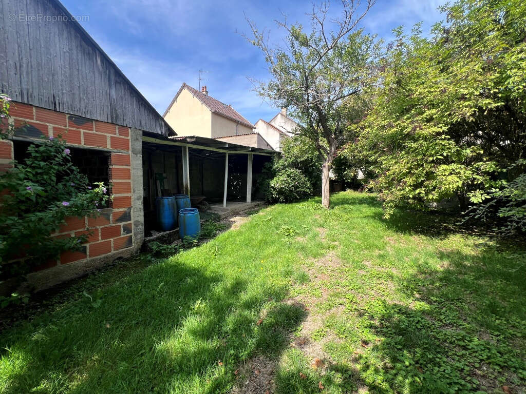 Maison à SAINT-MARTIN-DU-TERTRE