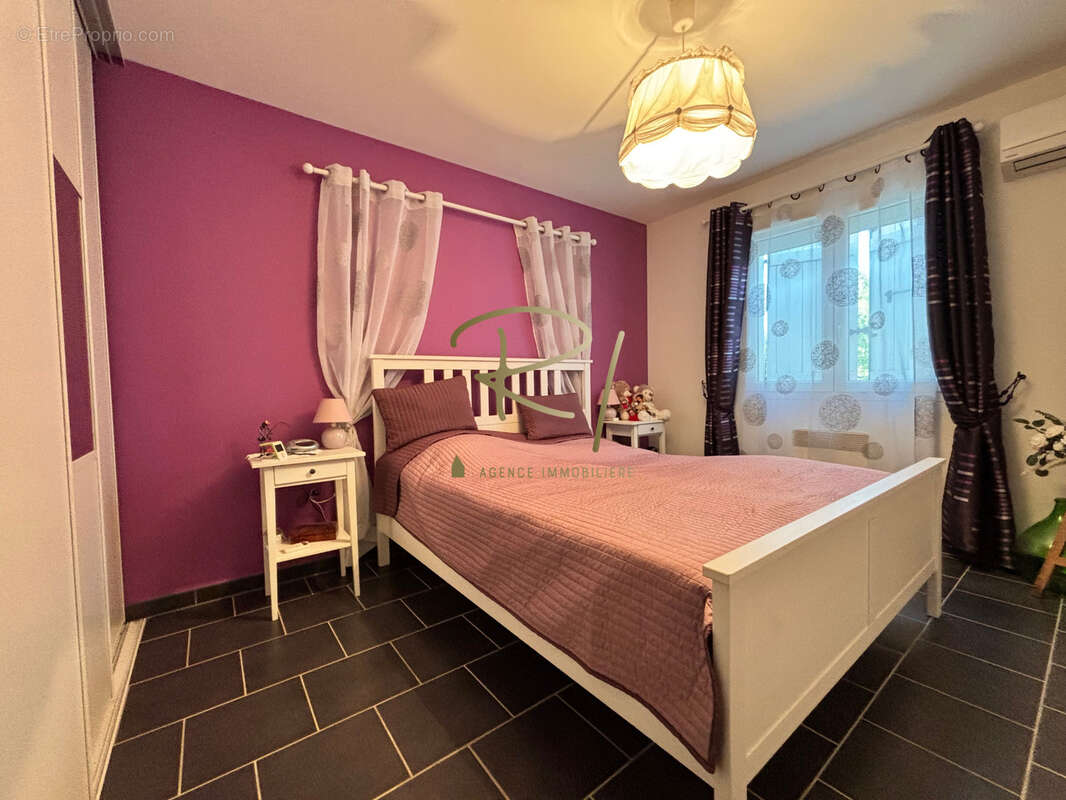 Maison à VALLON-PONT-D&#039;ARC