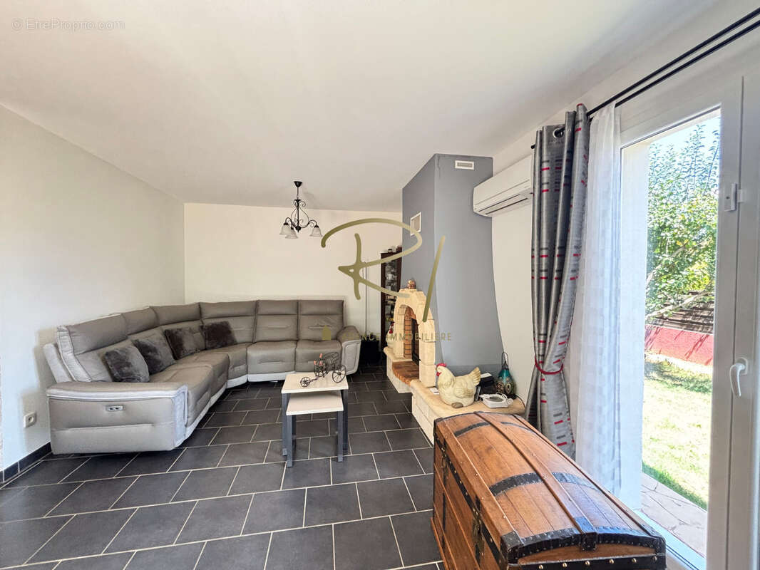 Maison à VALLON-PONT-D&#039;ARC