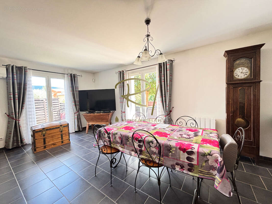 Maison à VALLON-PONT-D&#039;ARC