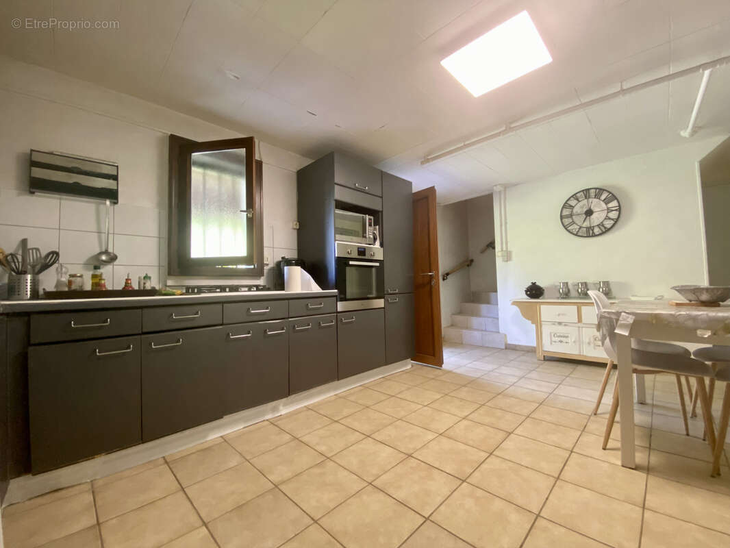 Maison à SAINT-ETIENNE-DU-GRES