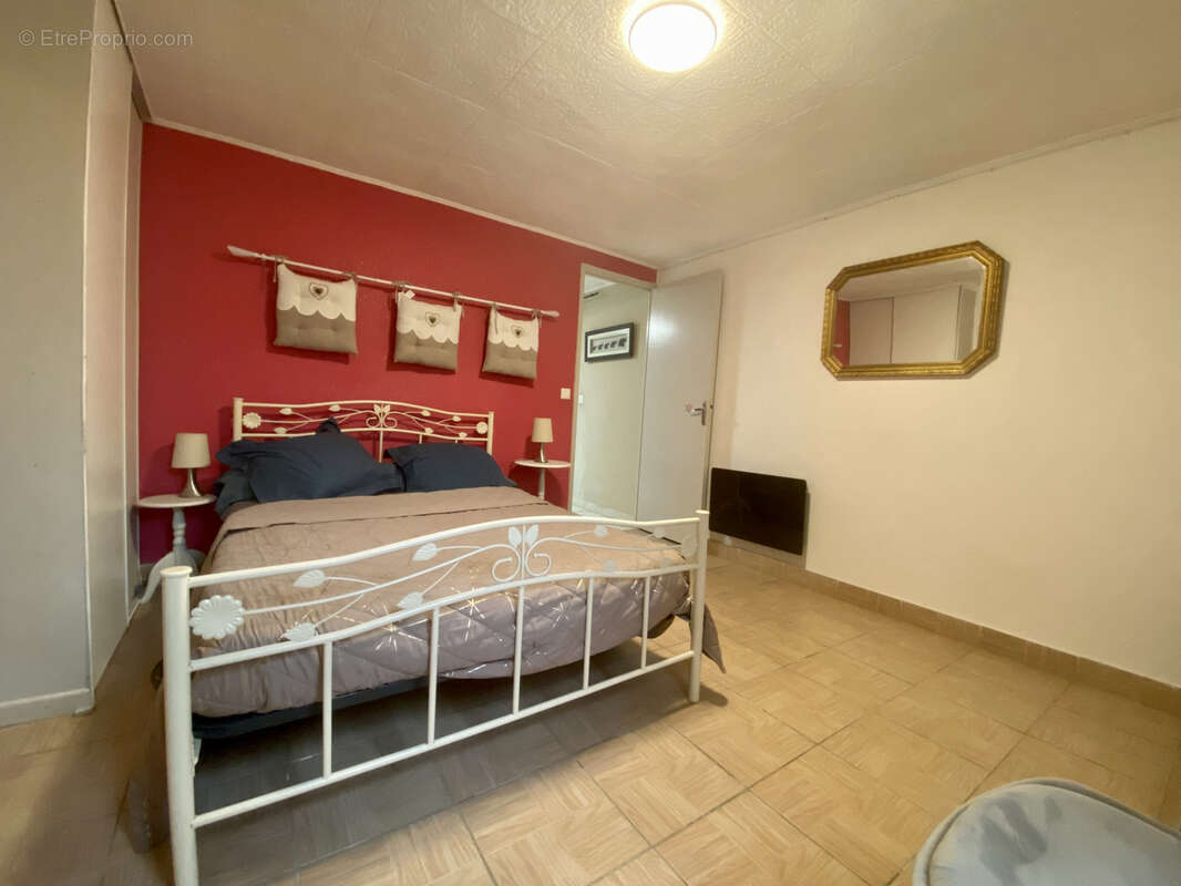 Maison à SAINT-ETIENNE-DU-GRES