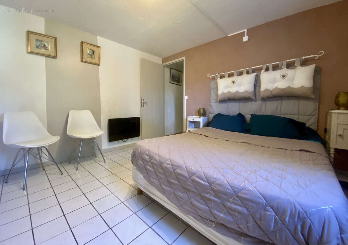 Maison à SAINT-ETIENNE-DU-GRES