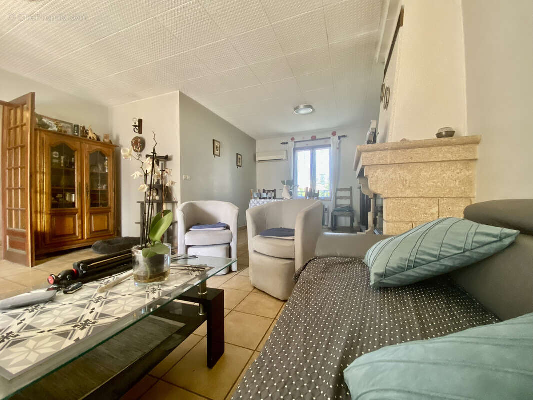 Maison à SAINT-ETIENNE-DU-GRES