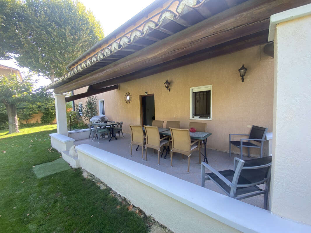 Maison à SAINT-ETIENNE-DU-GRES