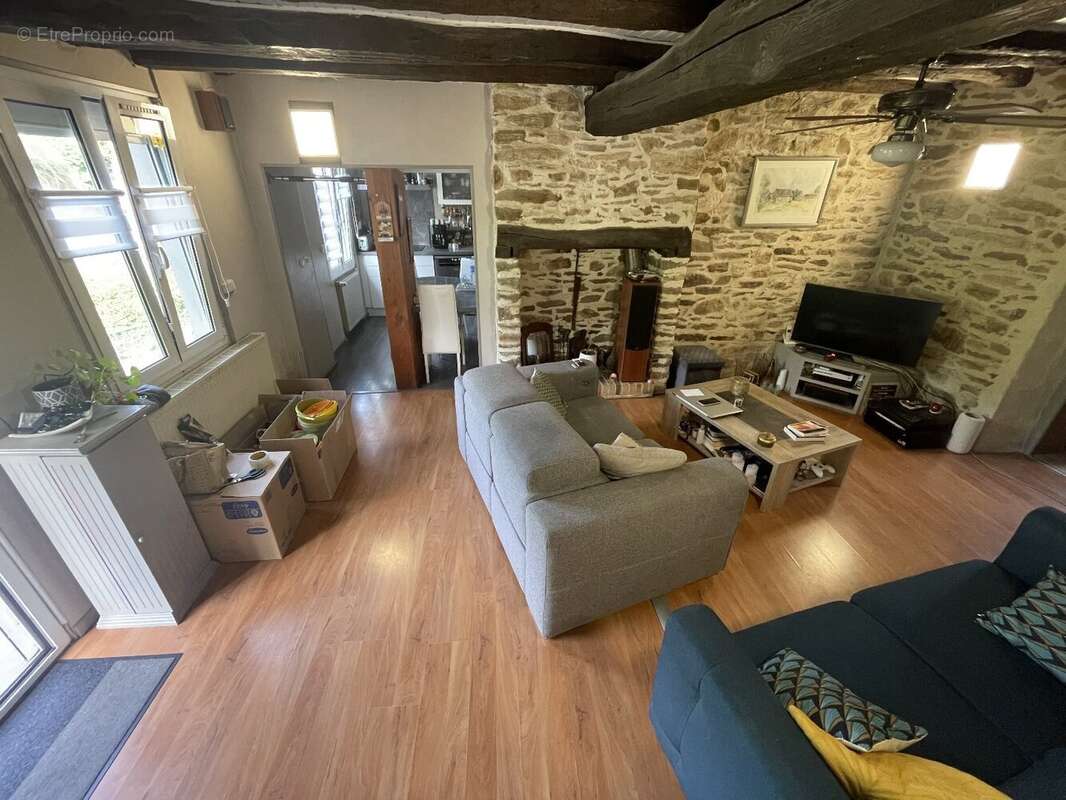 Maison à SAINT-YRIEIX-LA-PERCHE