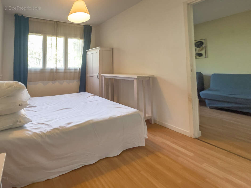 Appartement à LA LONDE-LES-MAURES