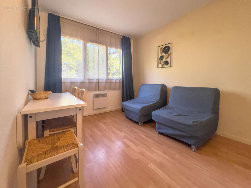 Appartement à LA LONDE-LES-MAURES