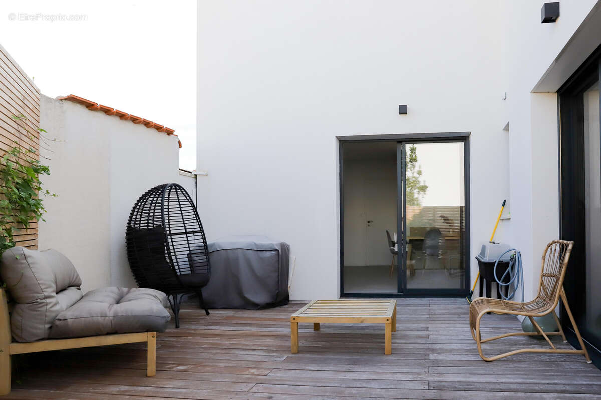 Maison à VAUX-SUR-MER