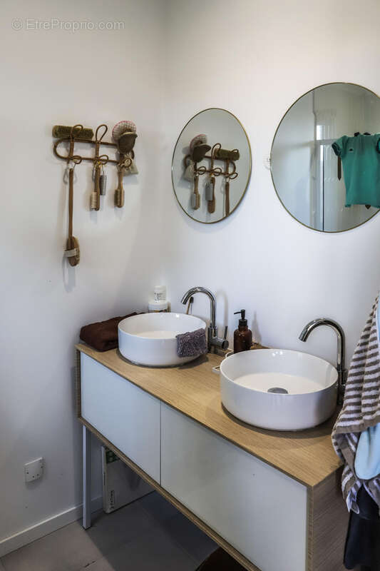 Maison à VAUX-SUR-MER