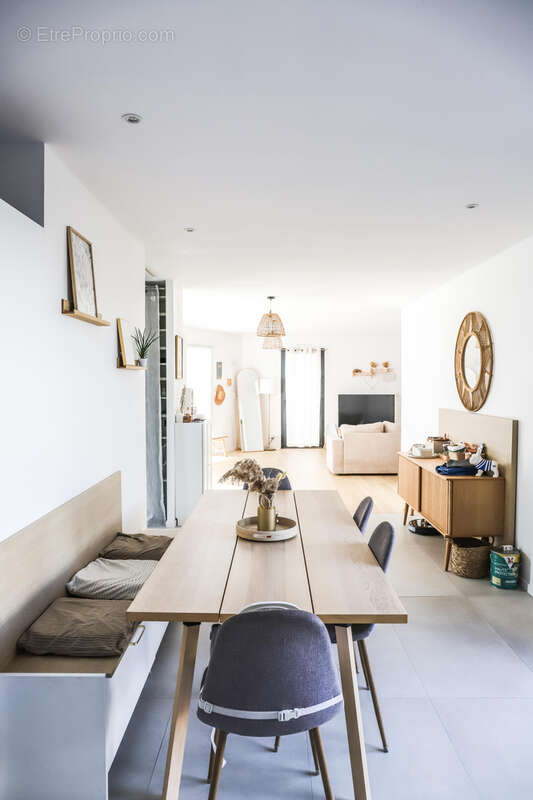 Maison à VAUX-SUR-MER