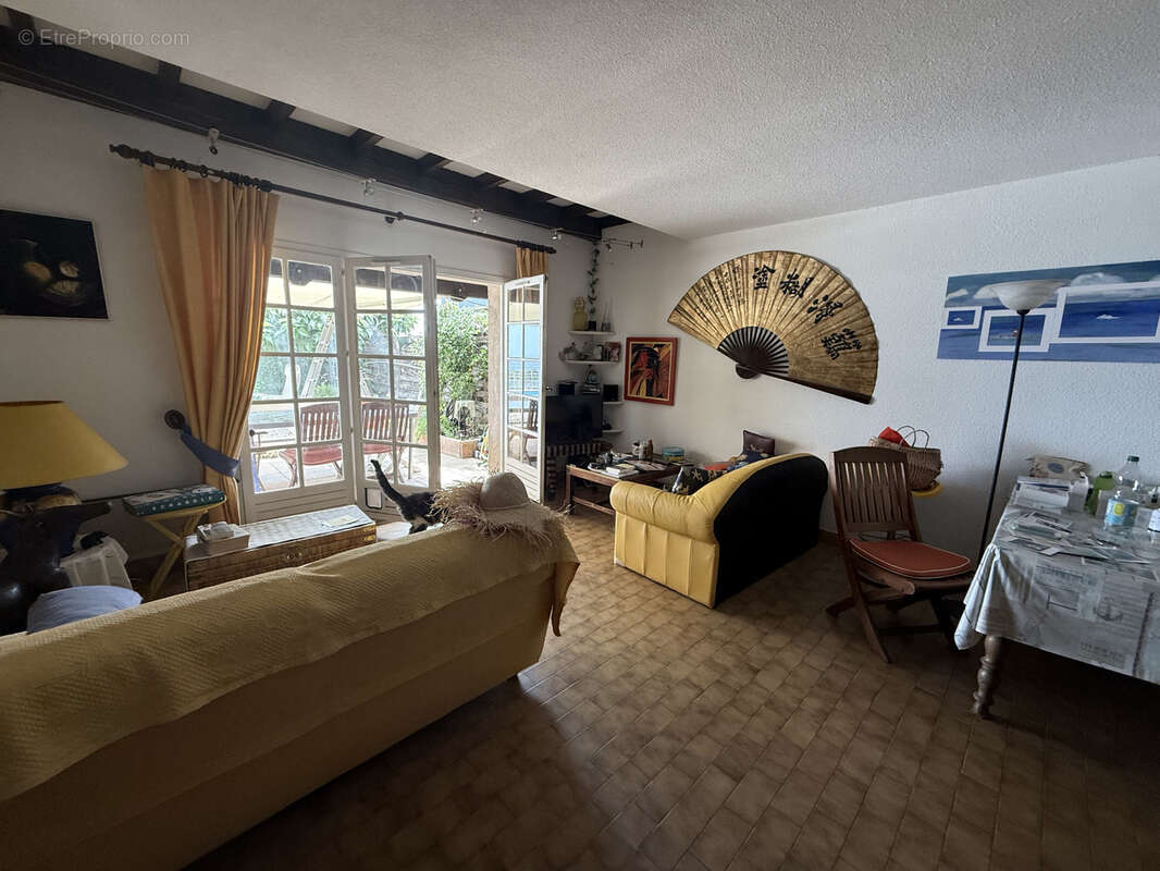 Maison à LES ISSAMBRES