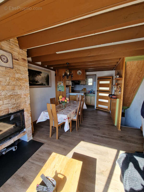 Maison à LES ANGLES