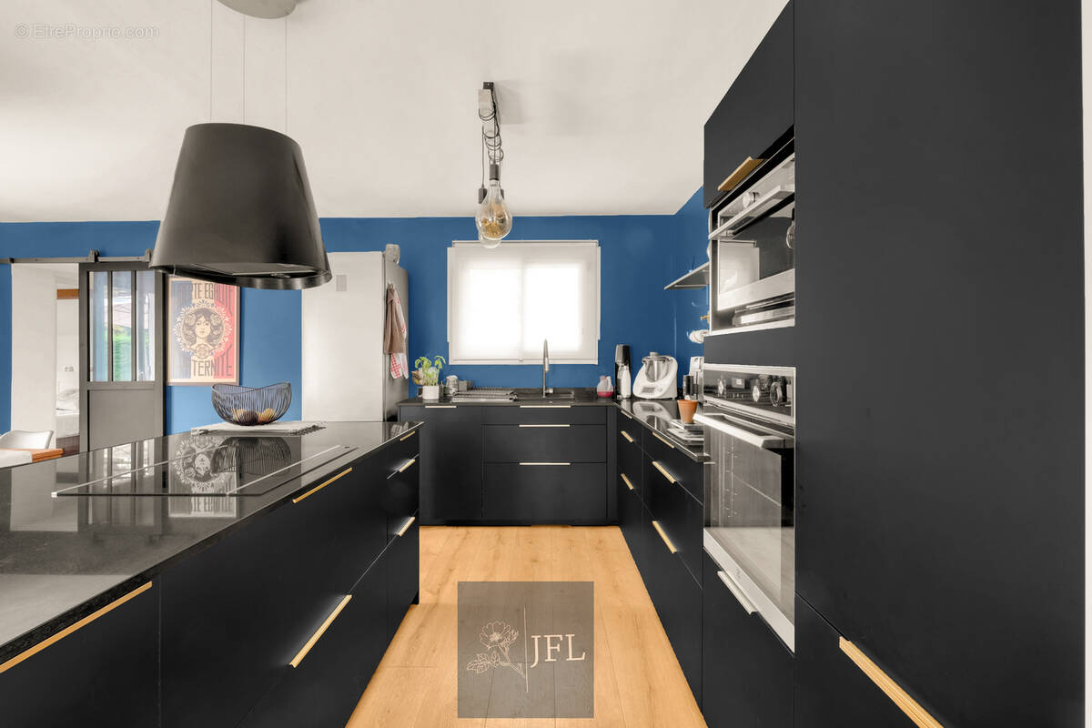 n°6 - Maison à DREMIL-LAFAGE