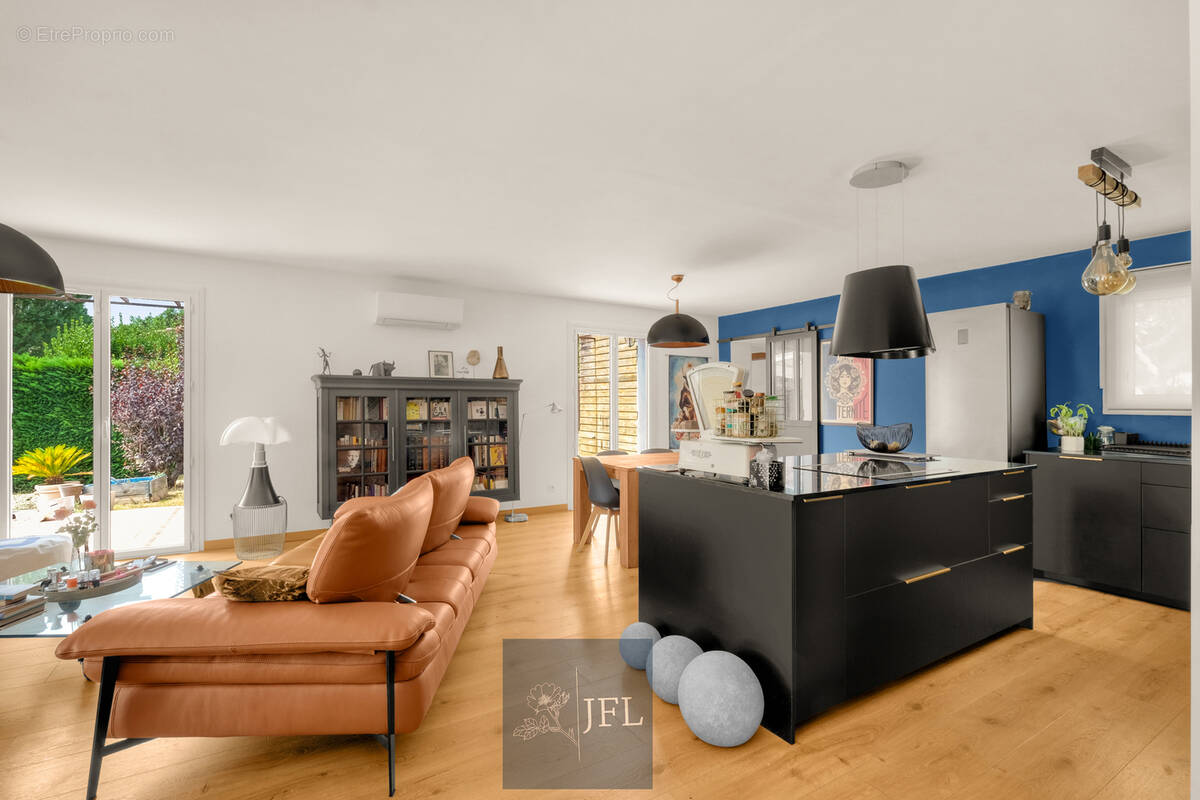 n°7 - Maison à DREMIL-LAFAGE