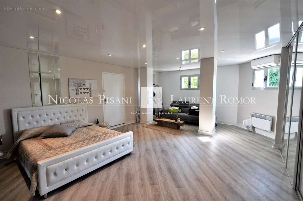 Maison à ROQUEBRUNE-CAP-MARTIN