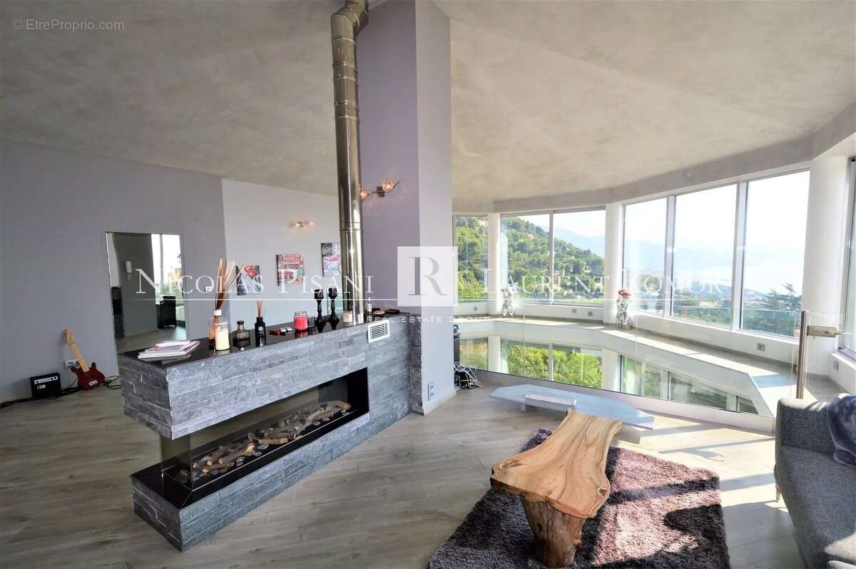 Maison à ROQUEBRUNE-CAP-MARTIN