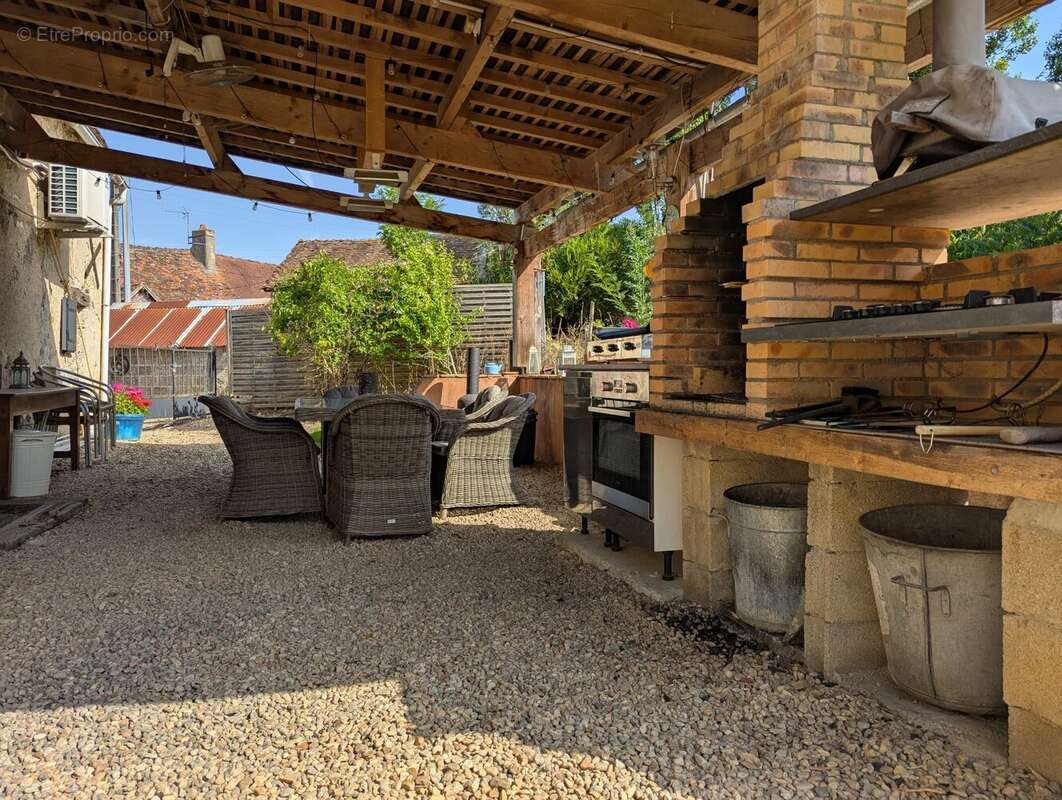 Maison à BRIGUEIL-LE-CHANTRE