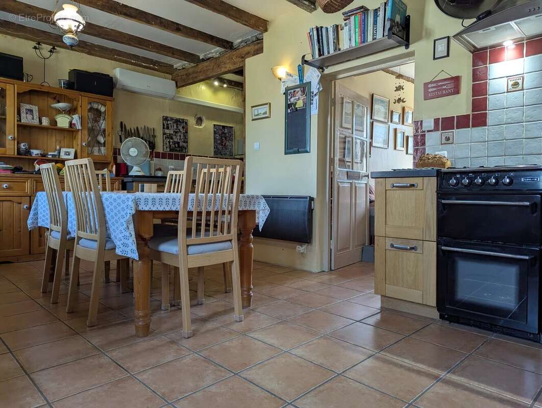 Maison à BRIGUEIL-LE-CHANTRE