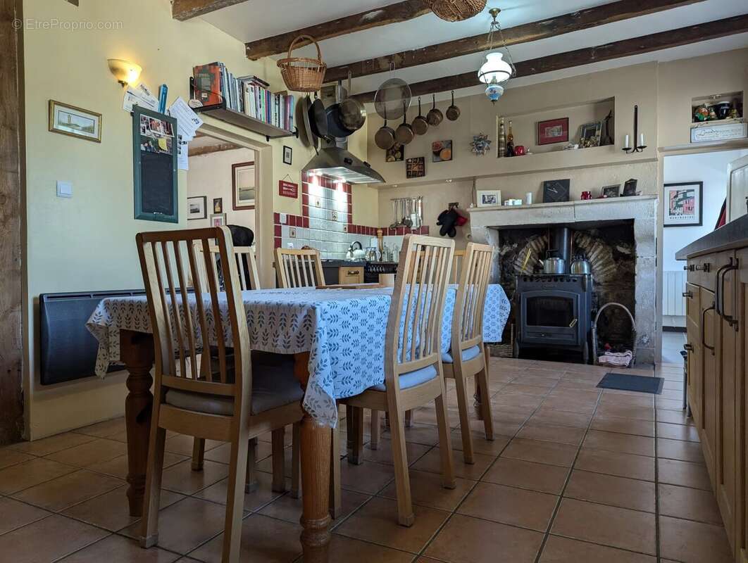 Maison à BRIGUEIL-LE-CHANTRE