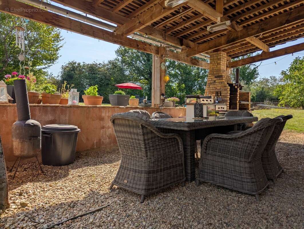 Maison à BRIGUEIL-LE-CHANTRE