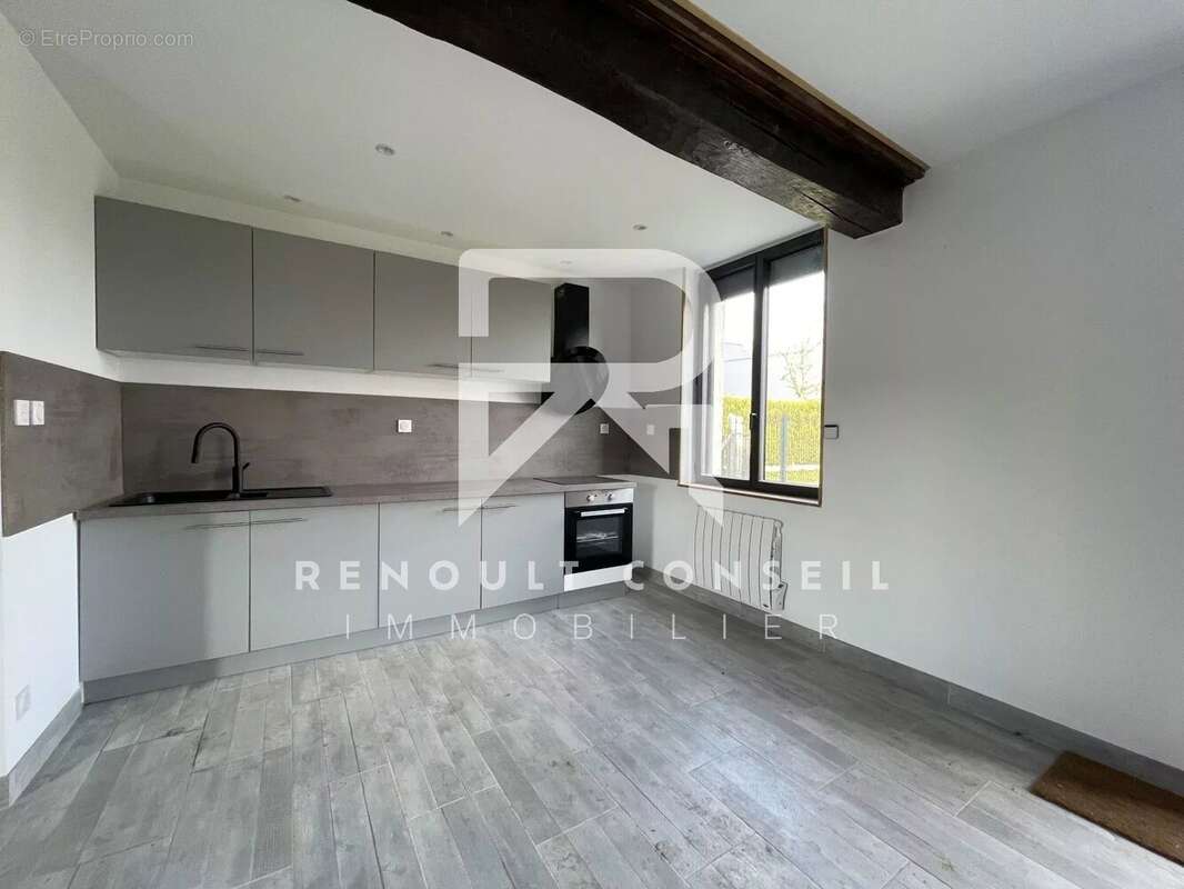 Maison à LA NEUVILLE-CHANT-D&#039;OISEL