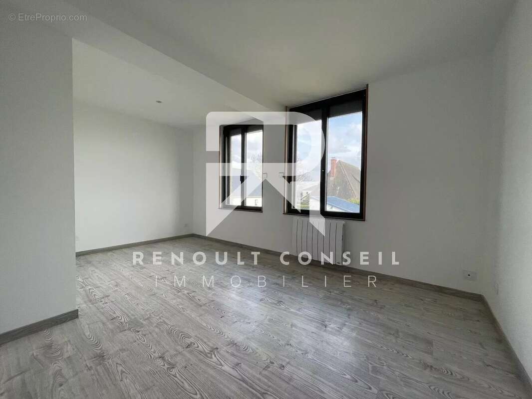 Maison à LA NEUVILLE-CHANT-D&#039;OISEL