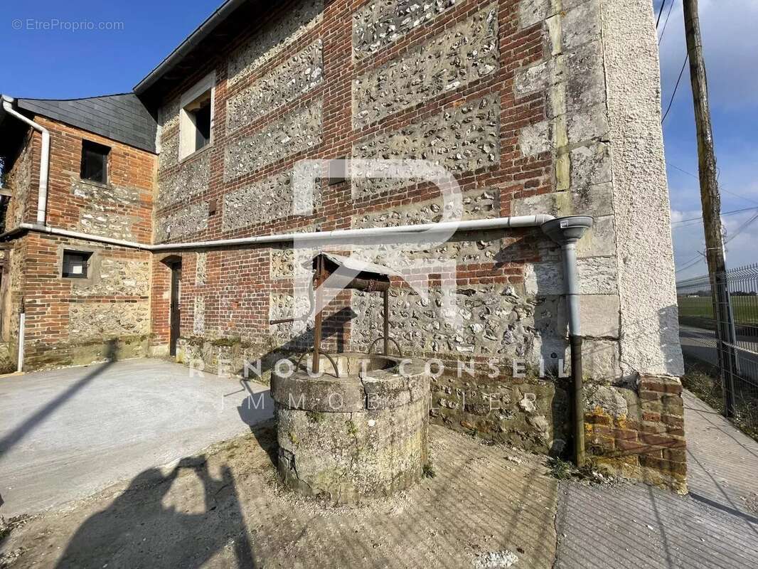 Maison à LA NEUVILLE-CHANT-D&#039;OISEL