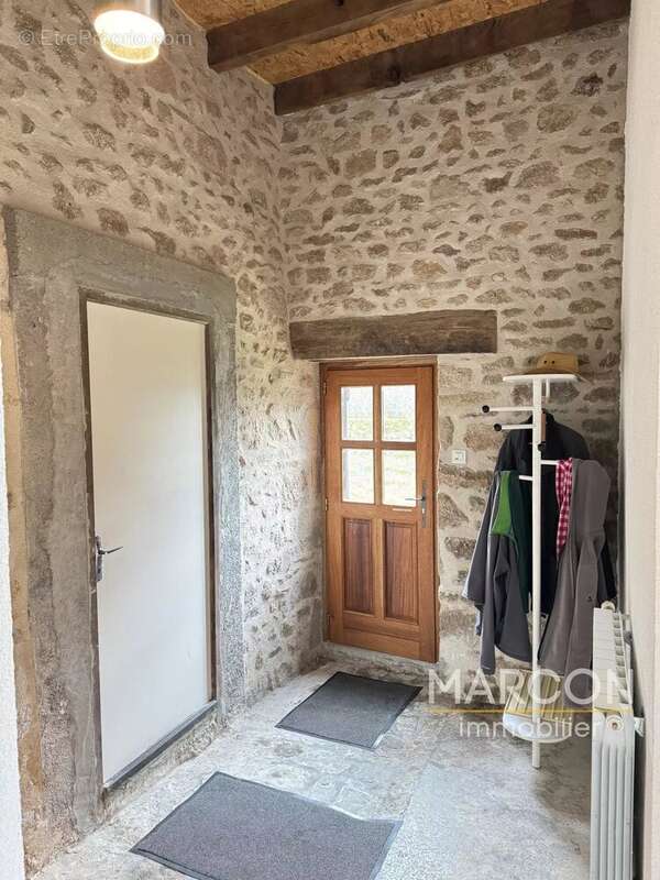 Maison à LE BOURG-D'HEM