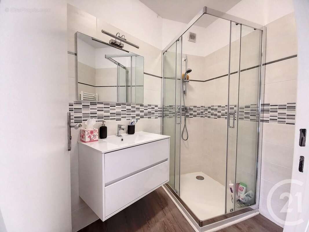 Appartement à ROQUEBRUNE-CAP-MARTIN