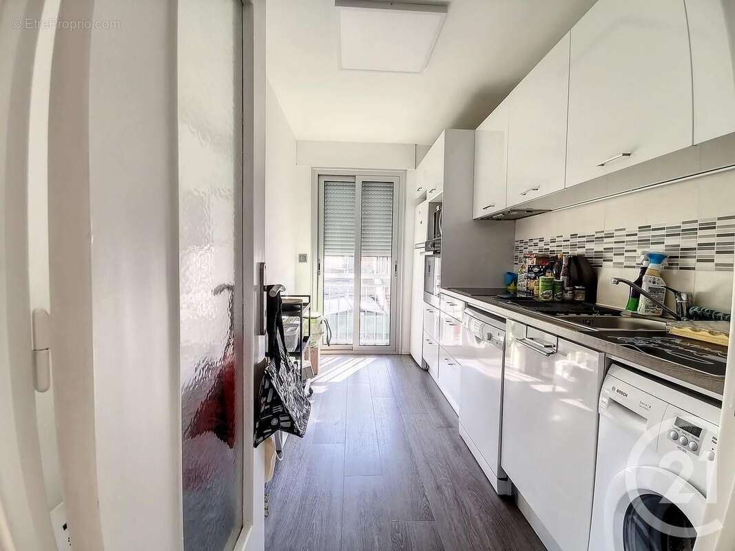 Appartement à ROQUEBRUNE-CAP-MARTIN